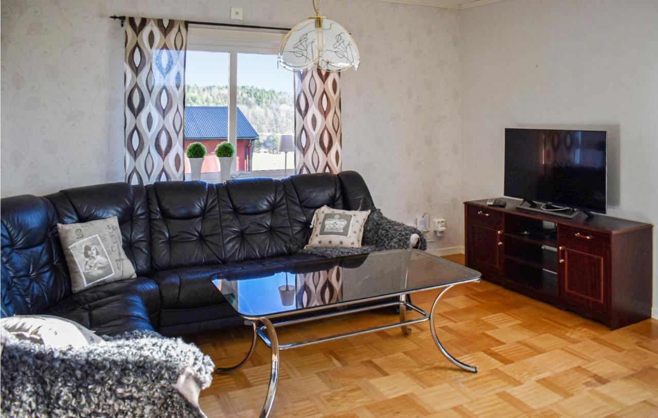 Awesome Home In Vena With 3 Bedrooms And Wifi Exteriör bild